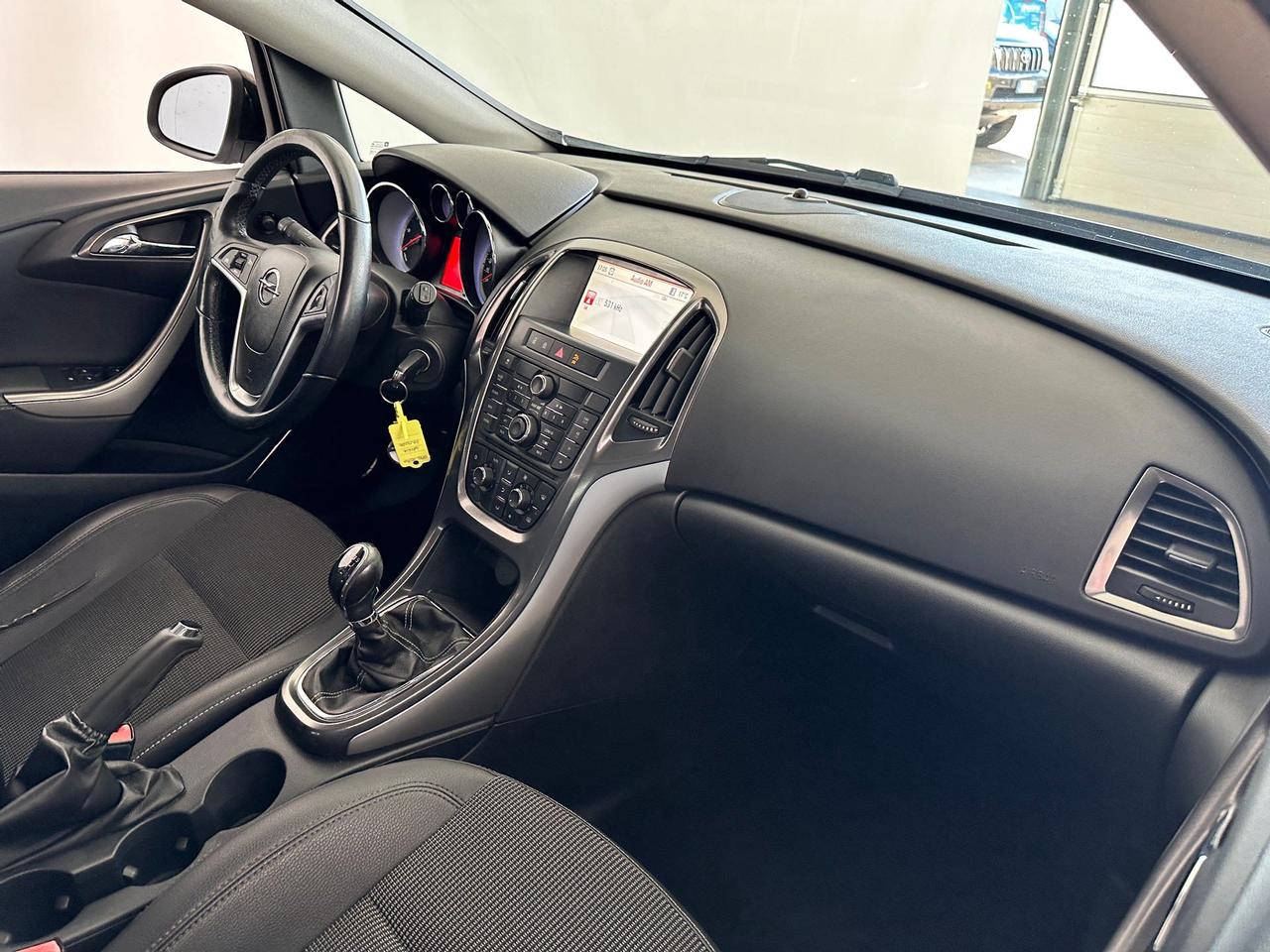 Opel Astra 5p 1.7 cdti Cosmo 125cv