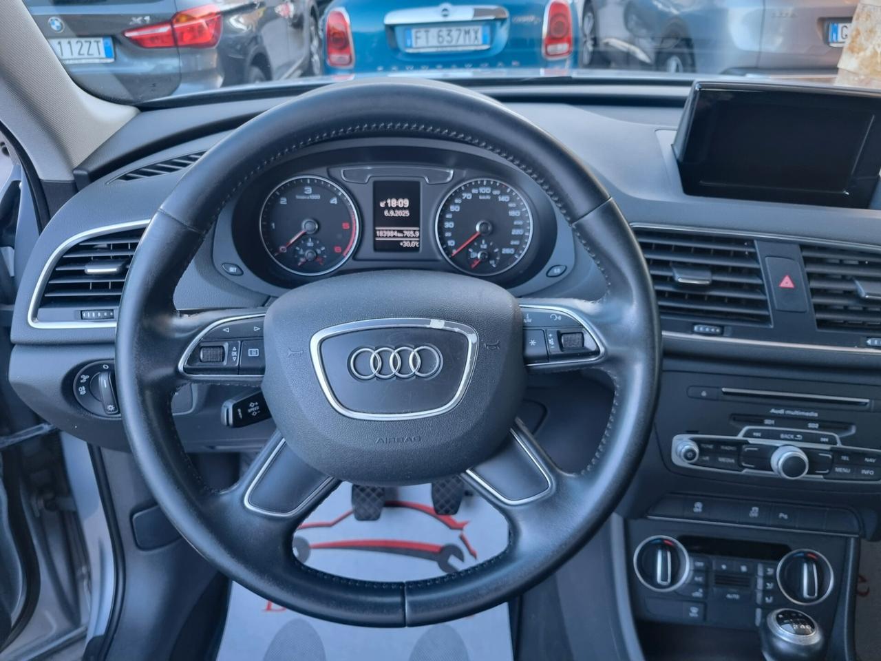 Audi Q3 2.0 TDI 120 CV Design