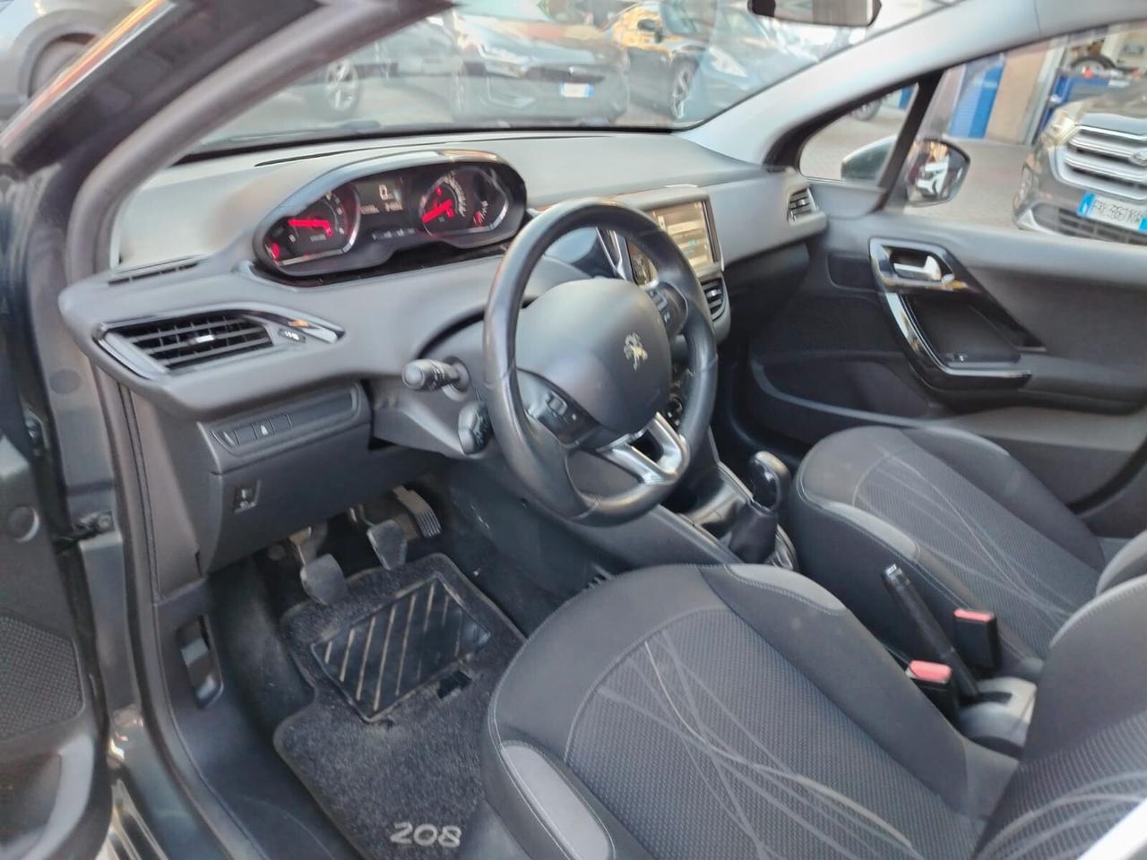 Peugeot 208 1.4 HDi 68 CV 5 porte Allure - ADATTA A NEOPATENTATI