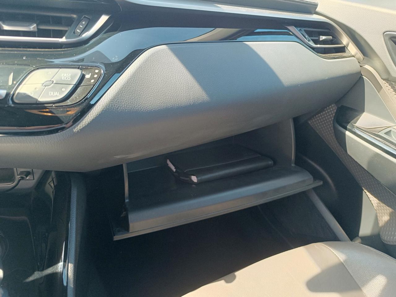 Toyota C-HR 2.0 Hybrid E-CVT Lounge
