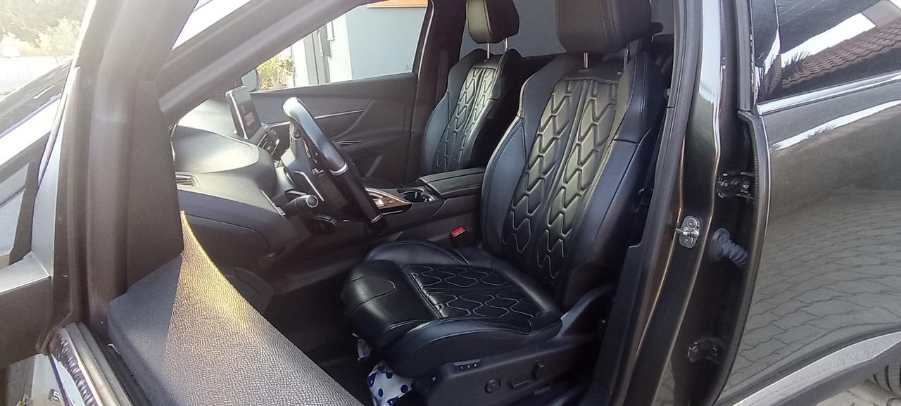 PEUGEOT 5008 BlueHDi 130 S&S EAT8 GT Line