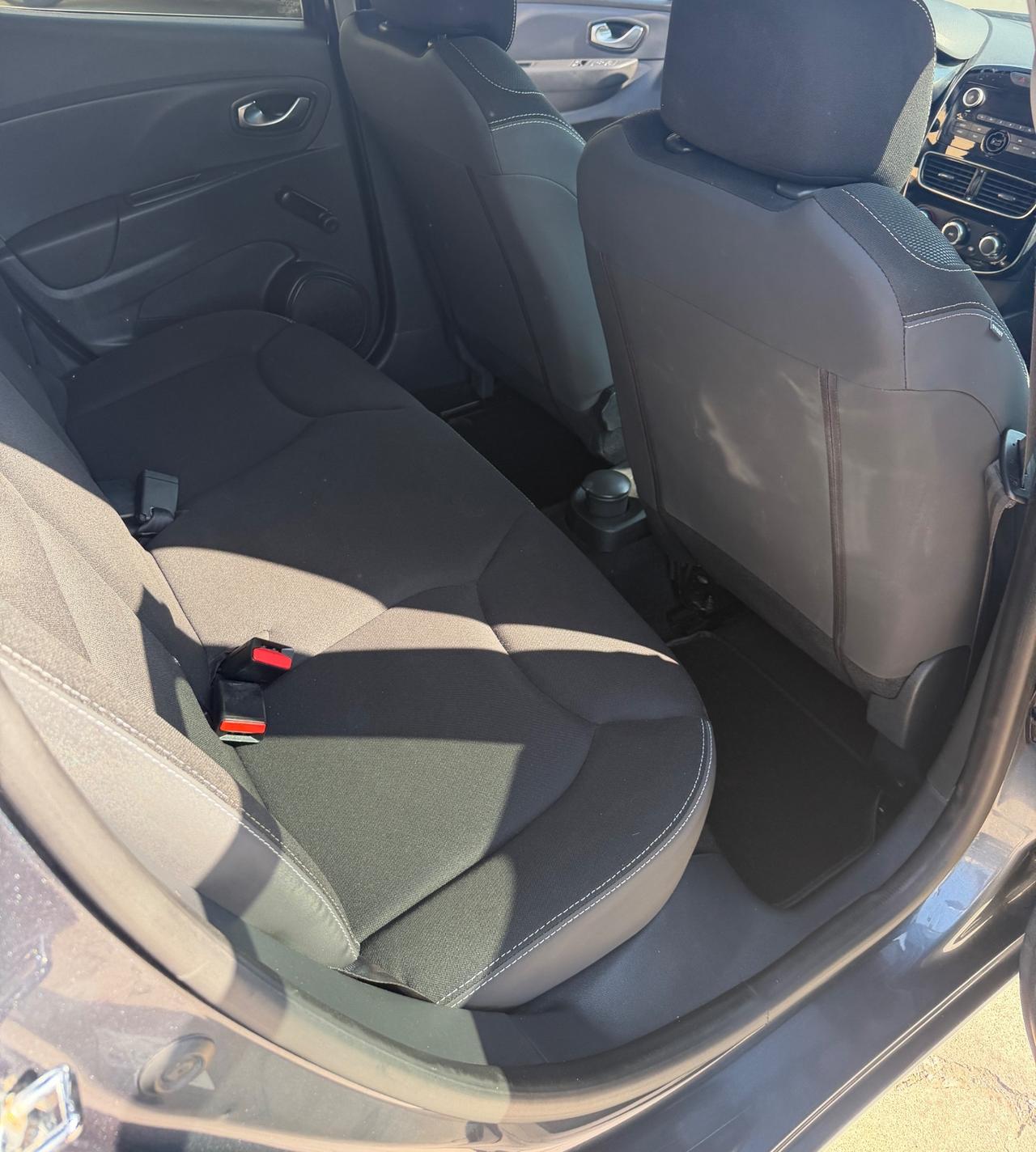 Renault Clio 1.2BENZINA 75CV 5 porte Intens 2017
