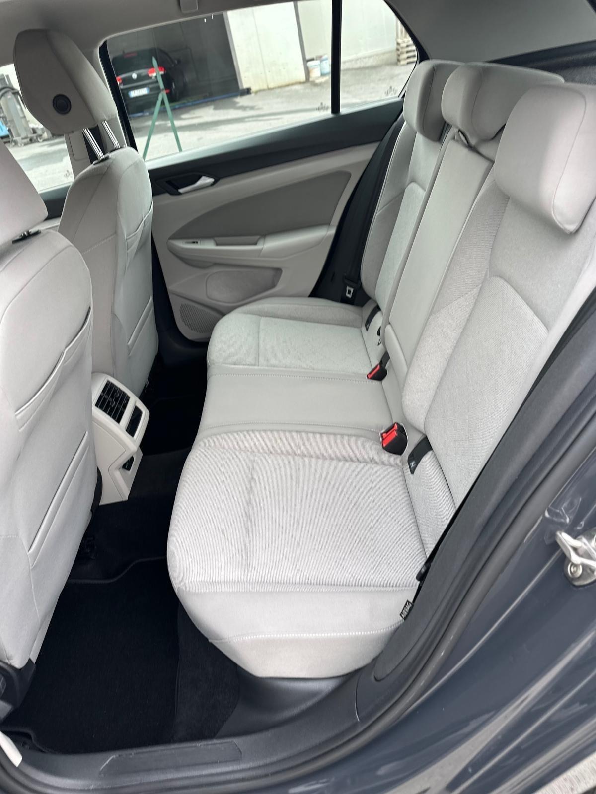 Volkswagen Golf 2.0 TDI DSG SCR Style