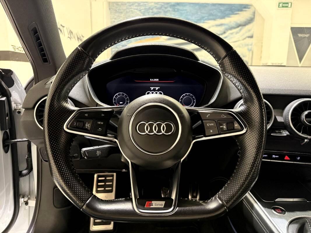 Audi TT Coupé 2.0 tfsi S line