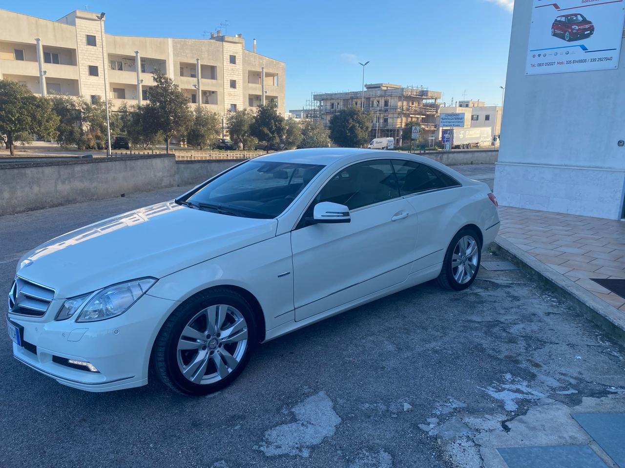 Mercedes-benz E 220 E 220 CDI Coupé BlueEFFICIENCY Avantgarde