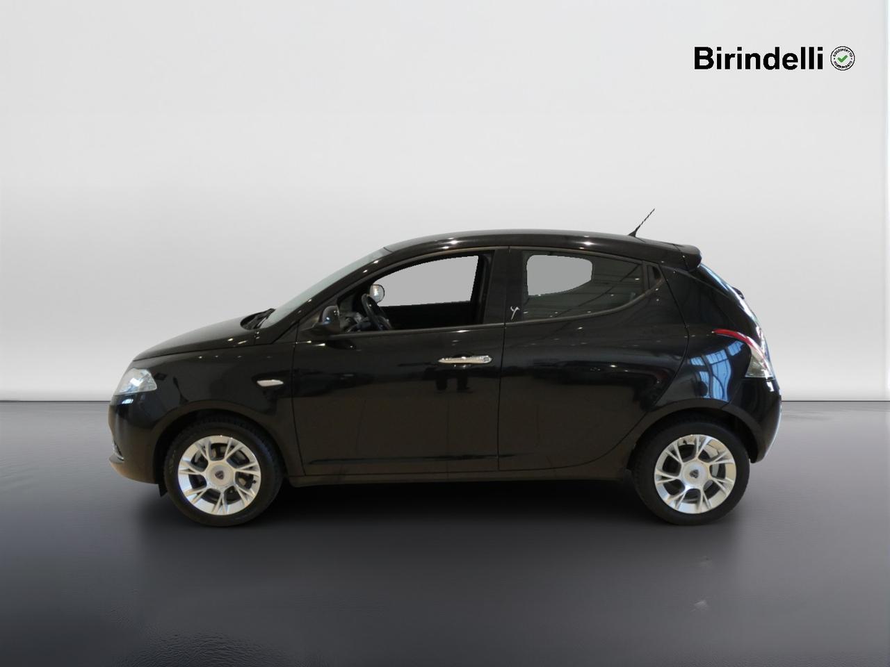 LANCIA Ypsilon 3ª serie - Ypsilon 1.2 69 CV 5 porte Gold