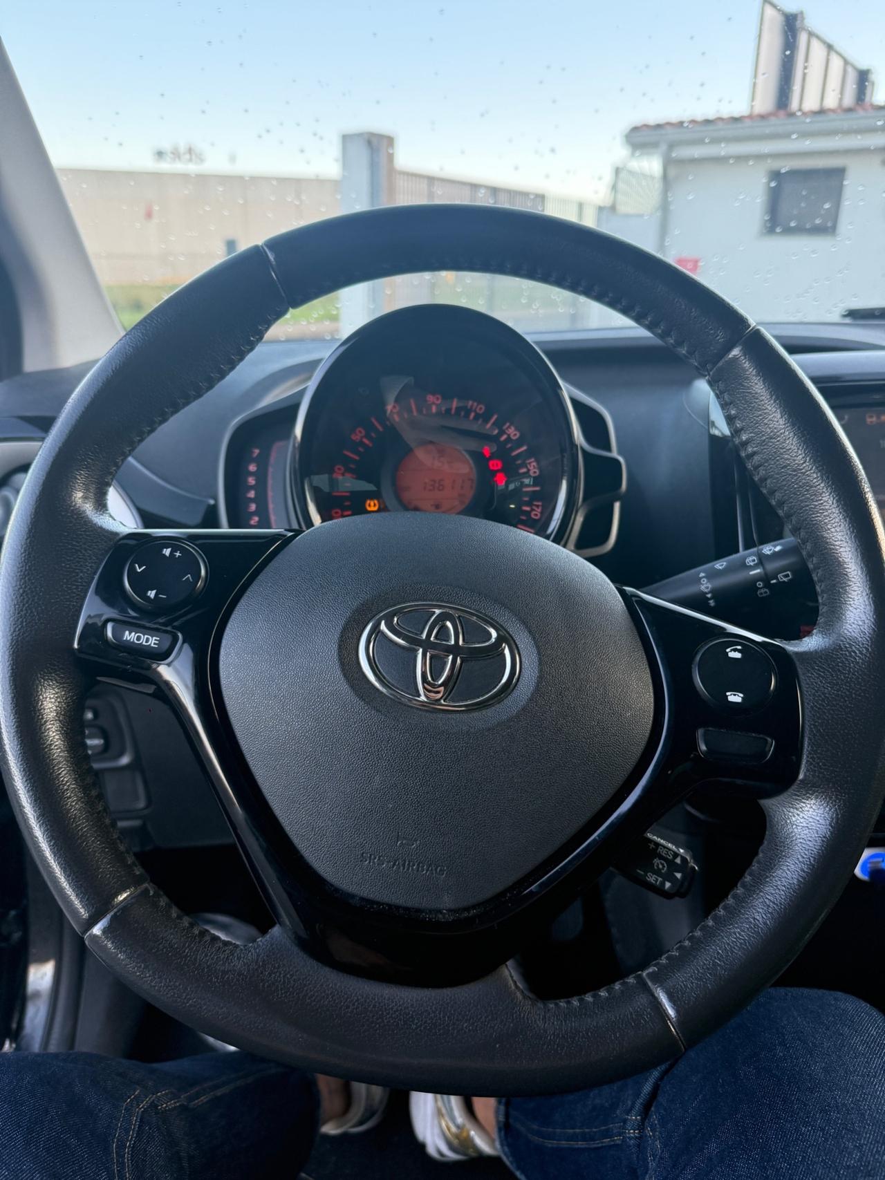 Toyota AYGO 1.0 Lounge XPLAY my14"