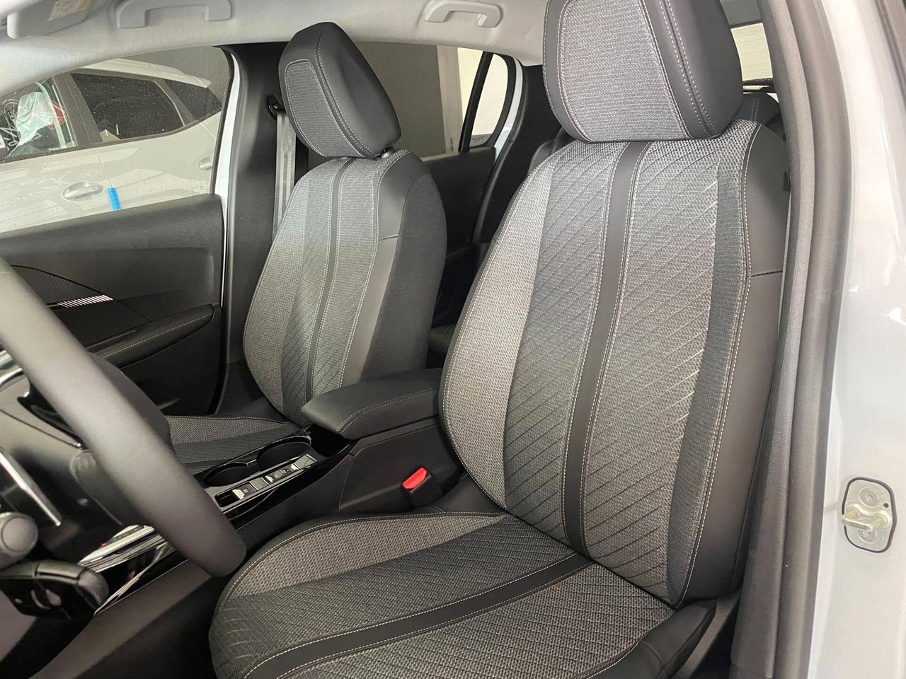 Peugeot 208 1.2 100 S&S 5 porte Style PROMO KM0
