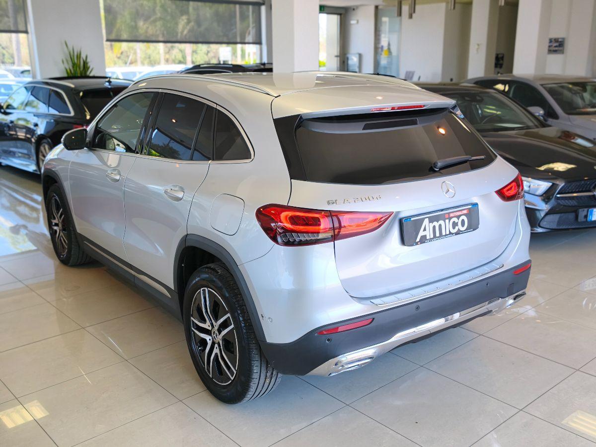 MERCEDES Classe GLA 200 d Automatic Sport Plus Luci/Led/Cokpit