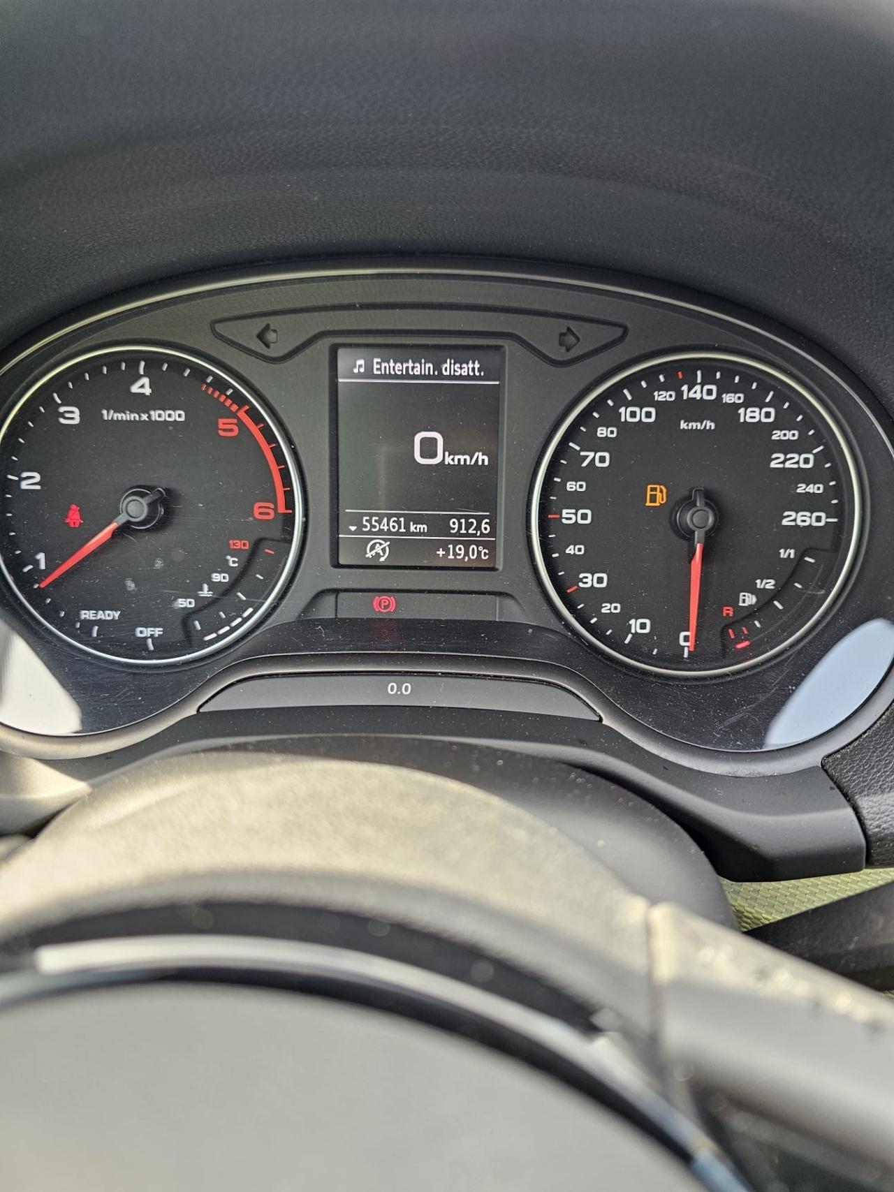 Audi Q2 30 TDI Business