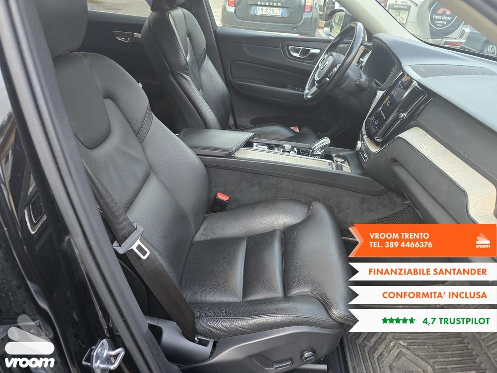 VOLVO XC60 (2017-->) XC60 B4 (d) AWD Geartronic...