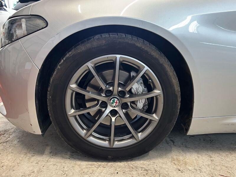 Alfa Romeo Giulia Giulia 2.2 Turbodiesel 150 CV AT8 Business