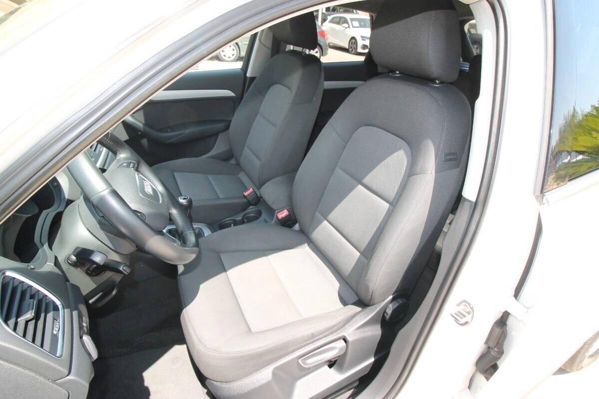 Audi Q3 2.0 TDI 120 CV Business|12.2015