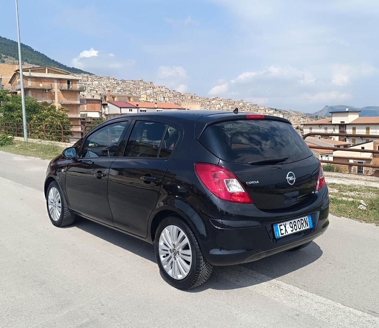 Opel Corsa 1.2 85CV 5 porte GPL-TECH Ecotec