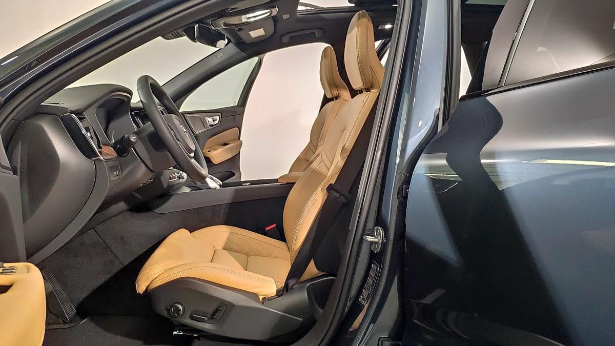 VOLVO Xc60 T6 Plug-In Hybrid Awd Automatico Ultra Dark