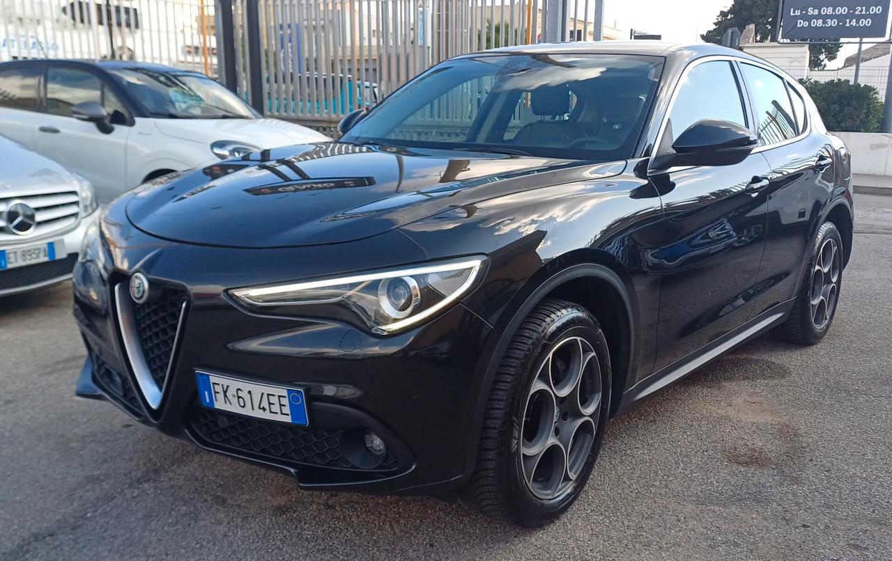 Alfa Romeo Stelvio 2.2 Turbodiesel 210 CV AT8 Q4 Executive