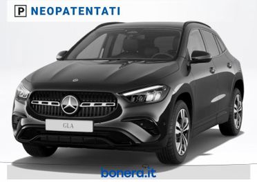 Mercedes GLA 180 180 Progressive Extra 7G-DCT