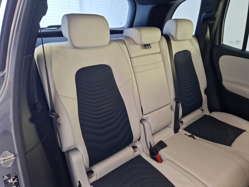 MERCEDES-BENZ GLB 180 d Automatic Business Extra