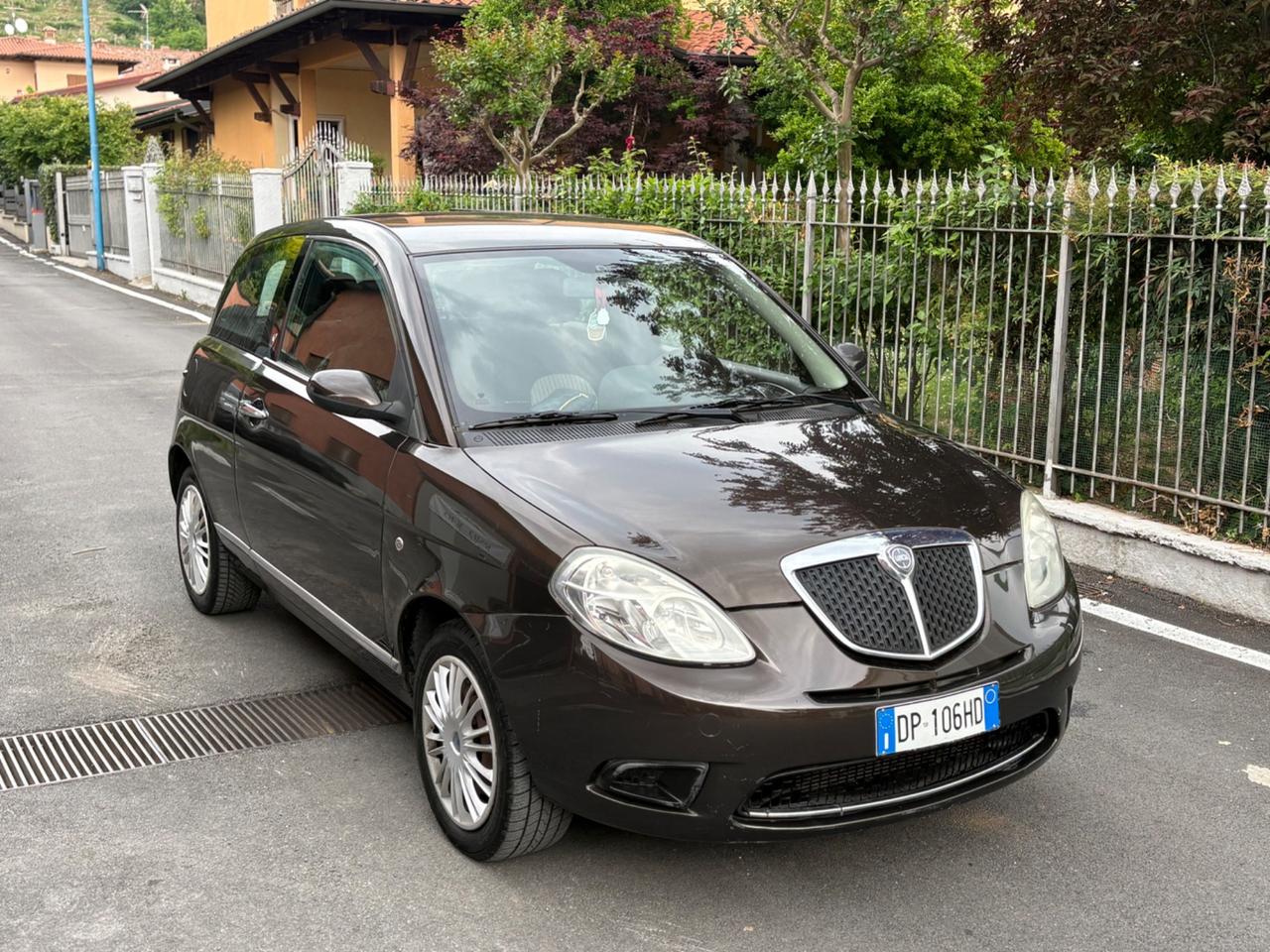 Lancia Ypsilon 1.2 Platino 2008 NEOPATENTATI