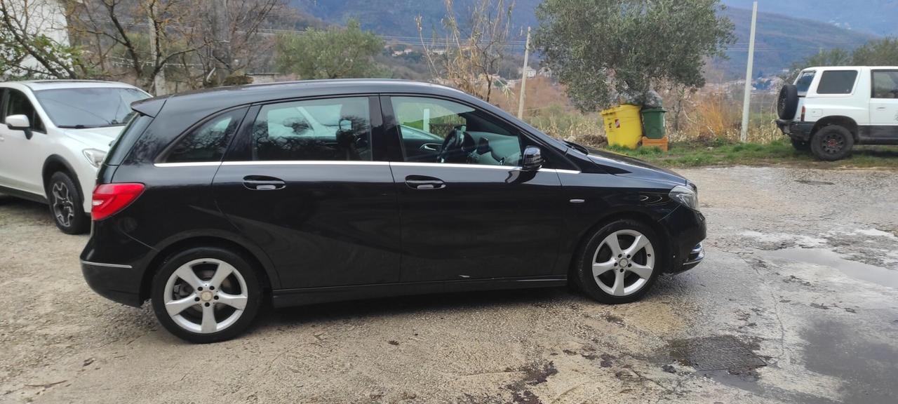 Mercedes-benz B 200 CDI BlueEFFICIENCY Premium