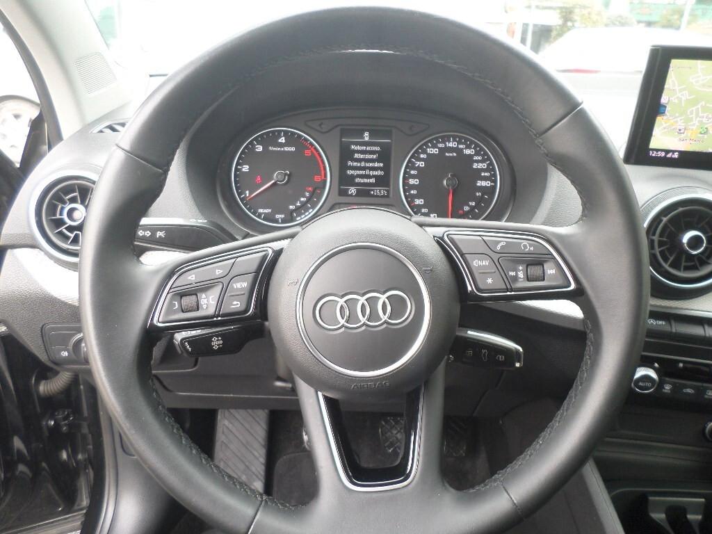 Audi Q2 30 TDI Business