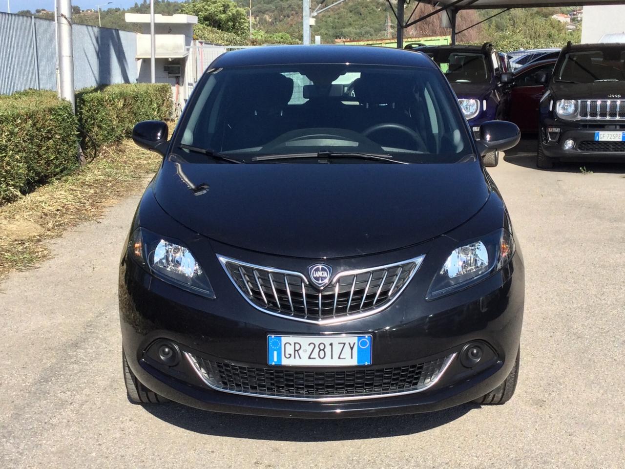 Lancia Ypsilon 1.0 FireFly 5 porte S&S Hybrid Platino