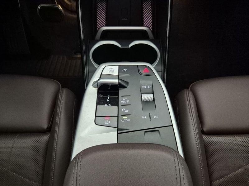 BMW X1 U11 xdrive20d mhev 48V X-Line auto