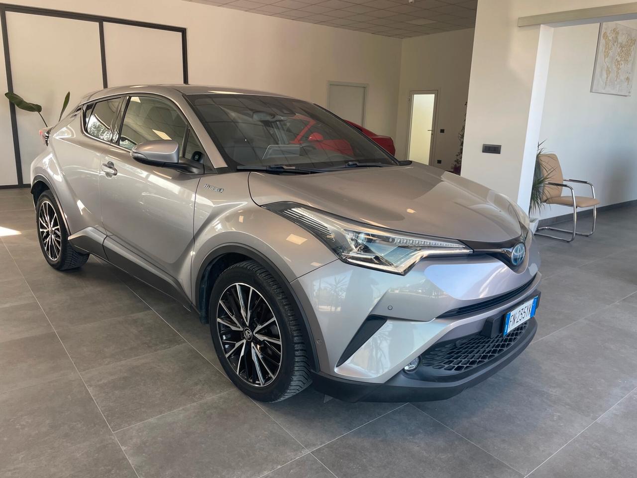 Toyota C-HR 1.8 Hybrid E-CVT Lounge