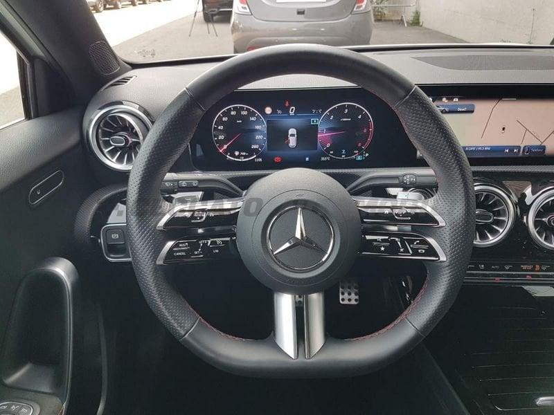 Mercedes-Benz Classe A A 180 d AMG Line Premium auto