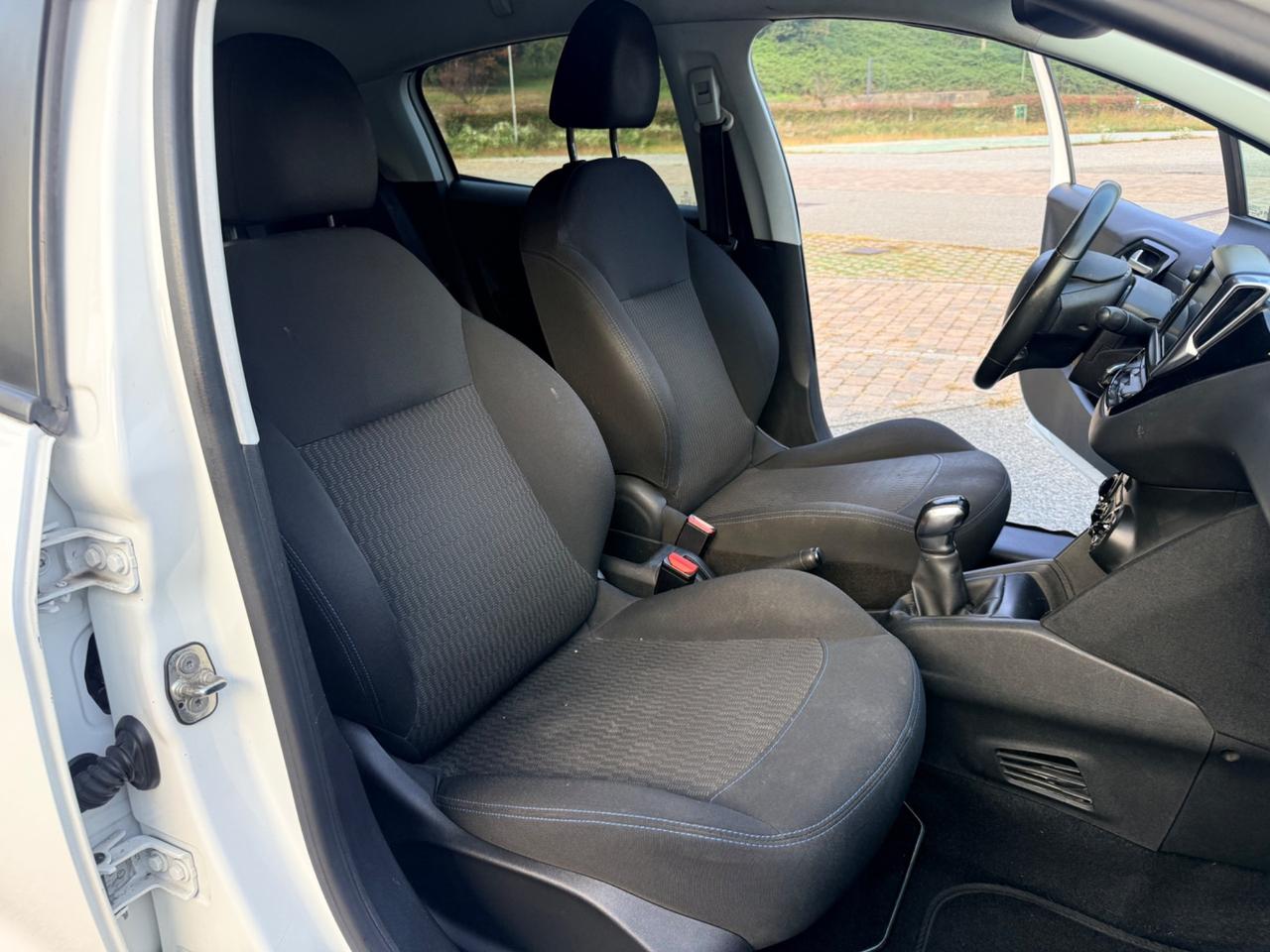 Peugeot 208 Singature 1.2 Benzina 81 cv euro6