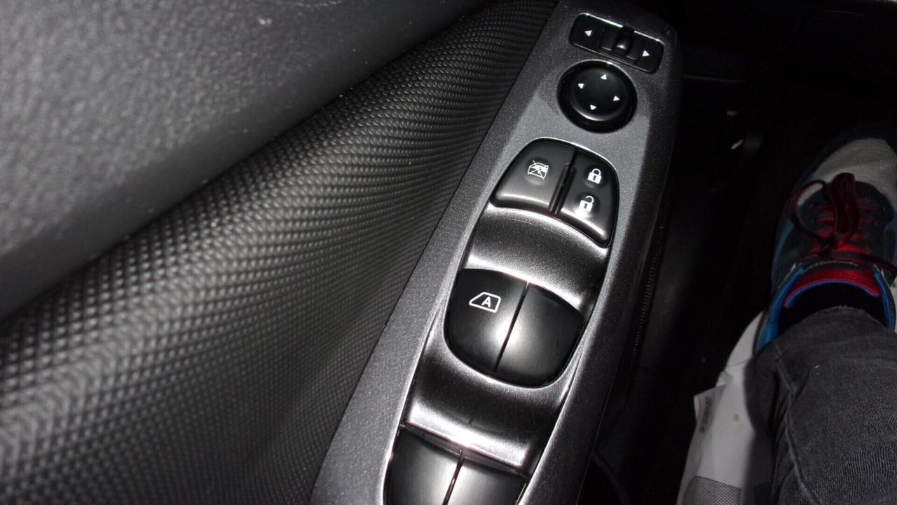 Nissan Juke 1.0 DIG-T 114 CV Acenta