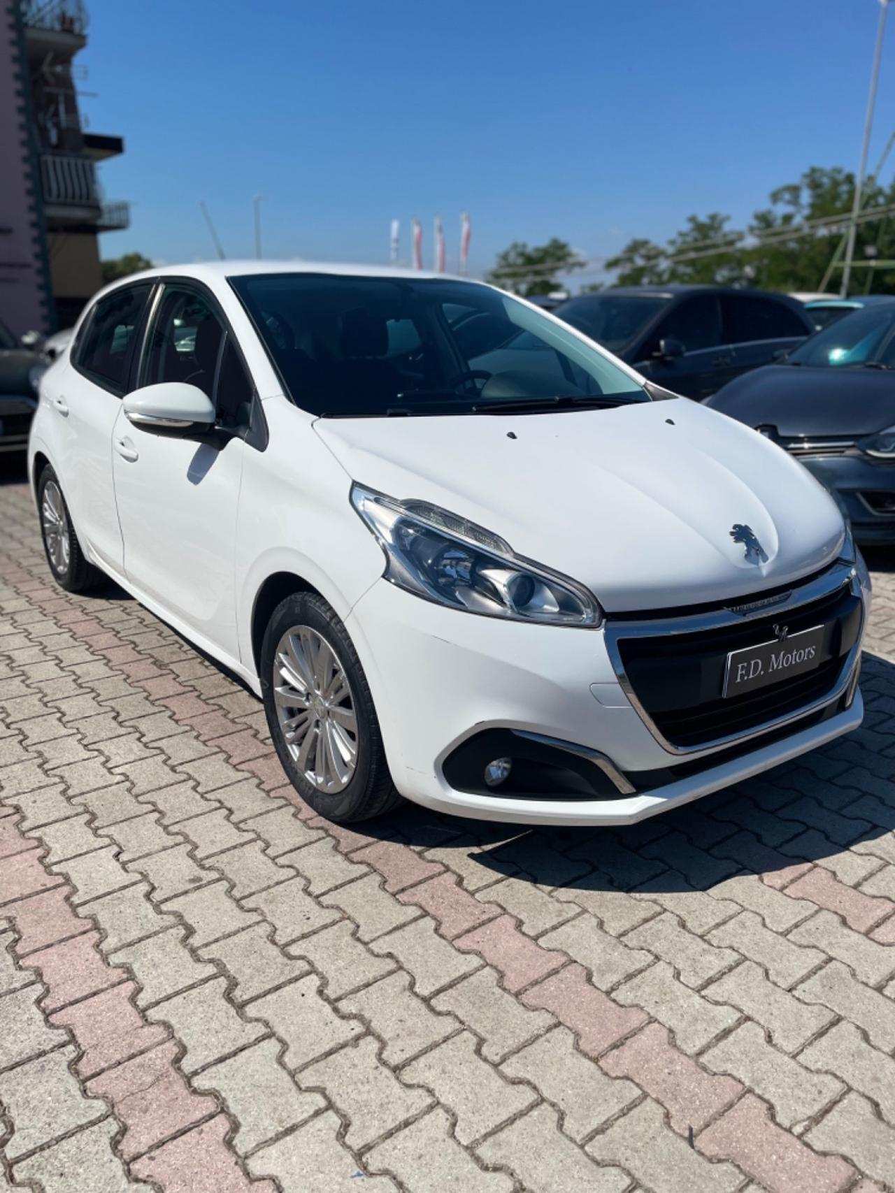 Peugeot 208 PureTech 82 5 porte Access