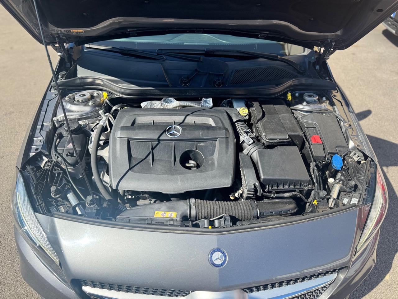 Mercedes-benz A 180 d Premium AMG