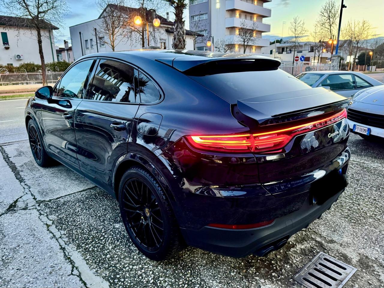 PORSCHE CAYENNE COUPE 3.0 462cv E-HYBRID FULL (PERMUTO)