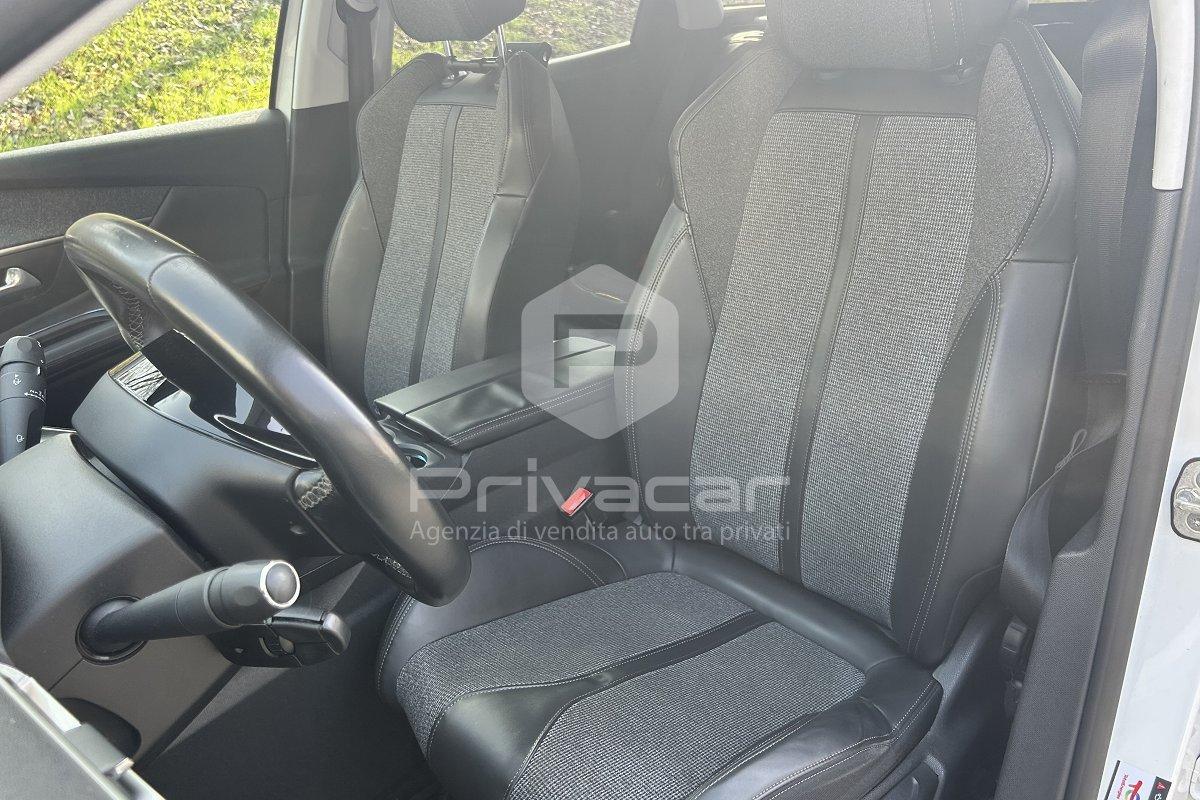 PEUGEOT 3008 BlueHDi 130 S&S Allure