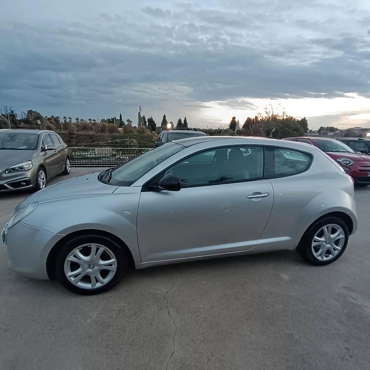 Alfa Romeo MiTo 1.4 78 CV BLACKLINE
