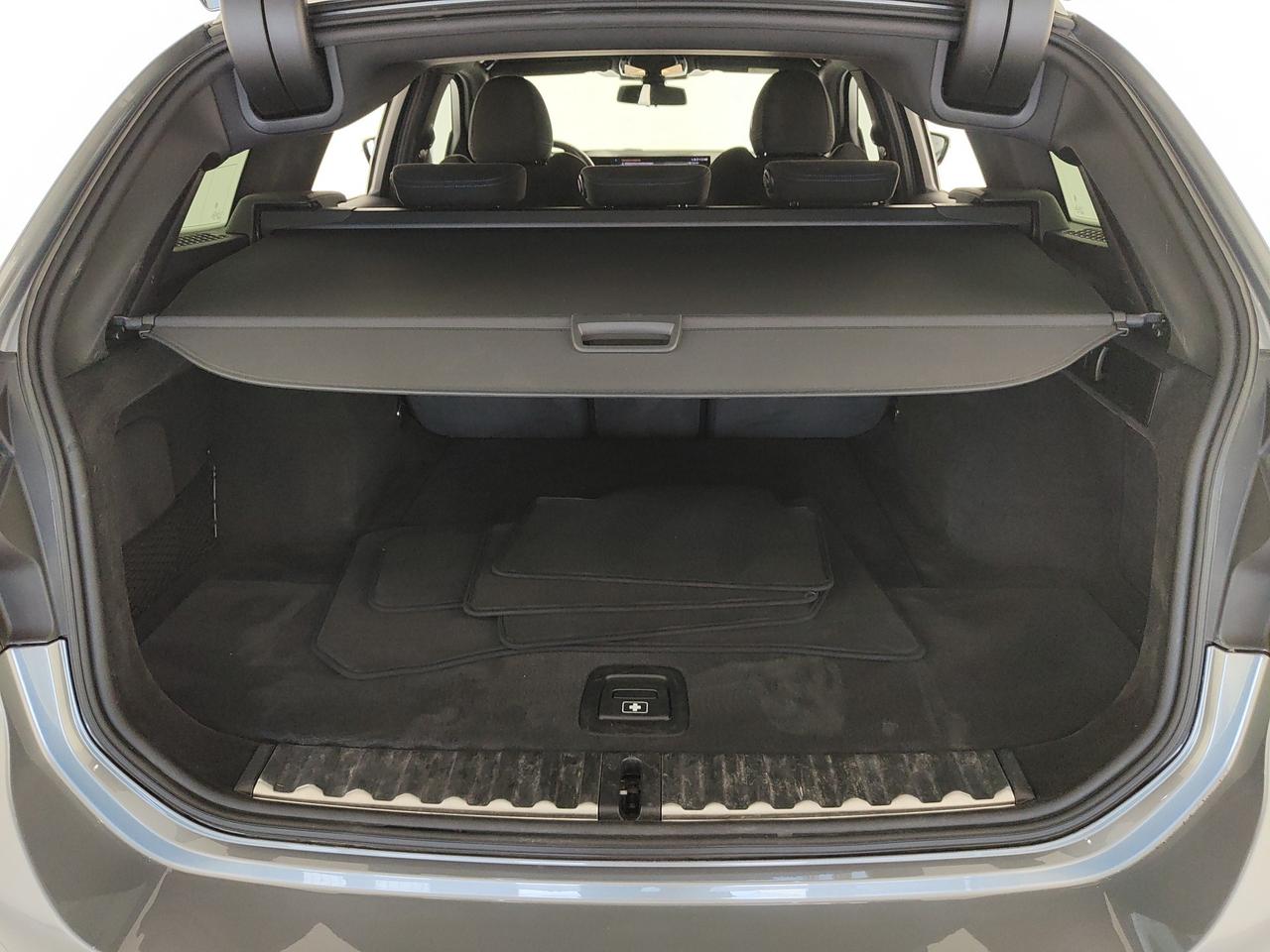 BMW 320d Touring mhev 48V xdrive MSport auto