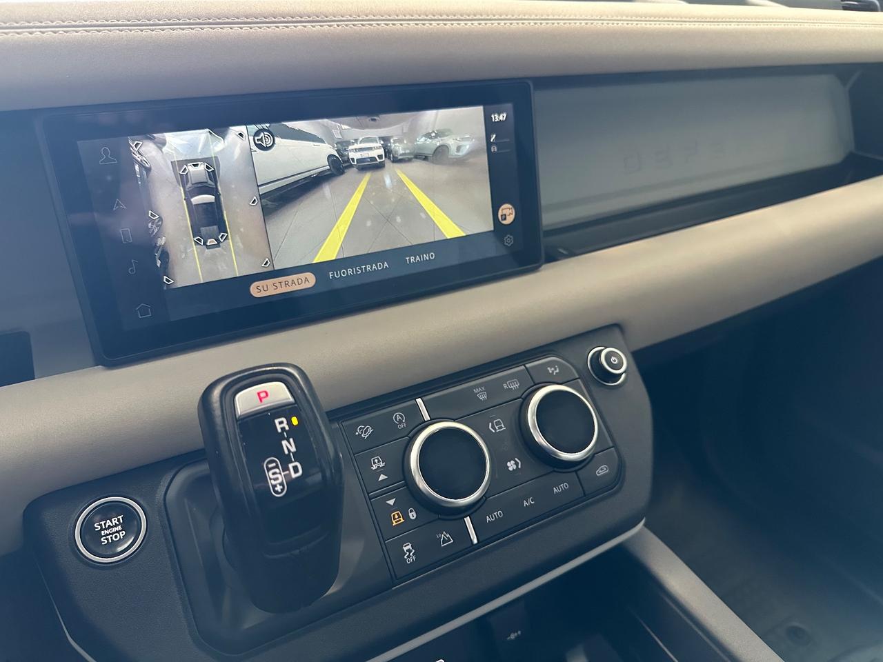Land Rover Defender 110 2.0 SD4 AWD Auto SE GANCIO TRAINO