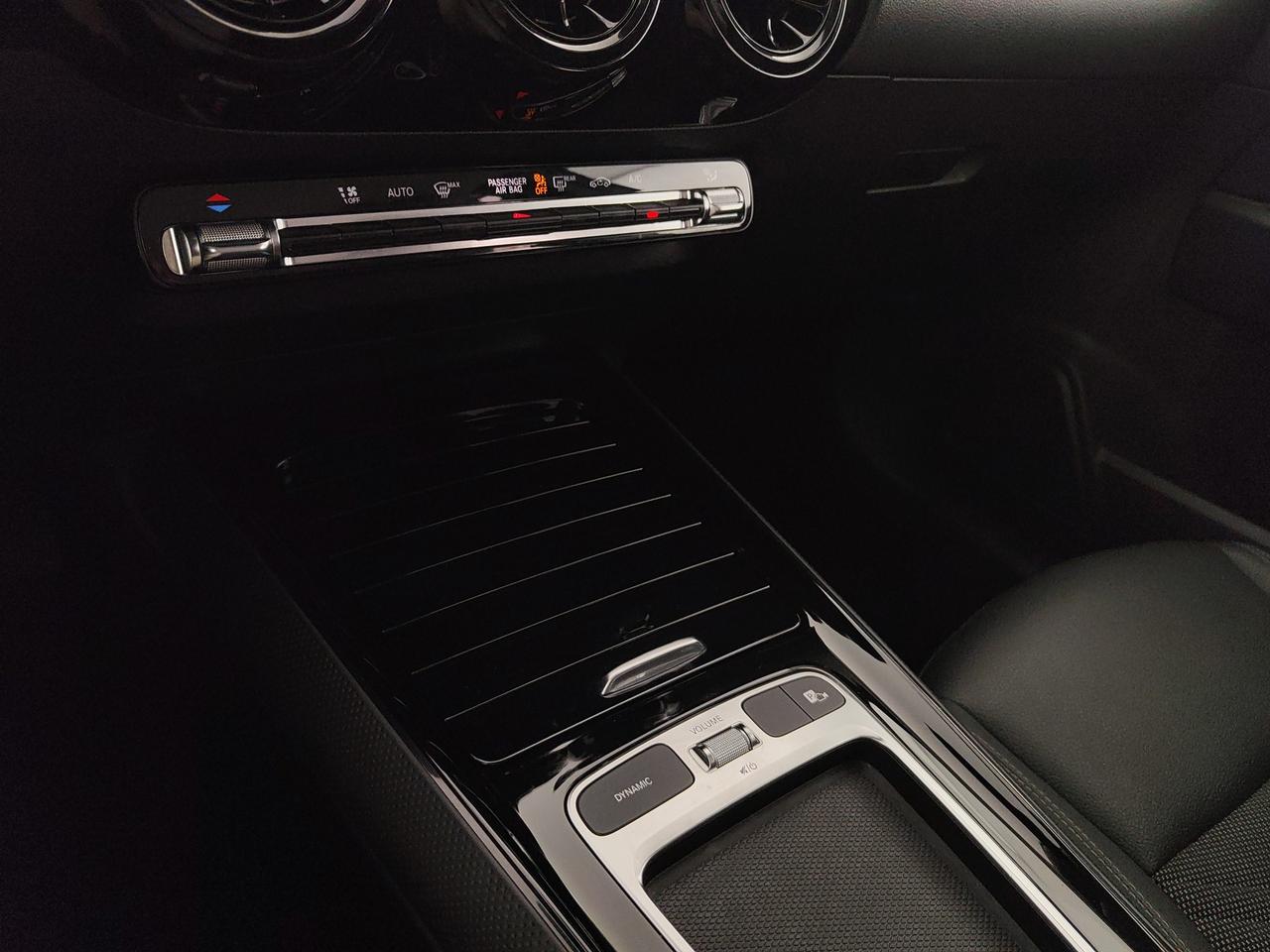 Mercedes-Benz GLA 180 d Advanced auto