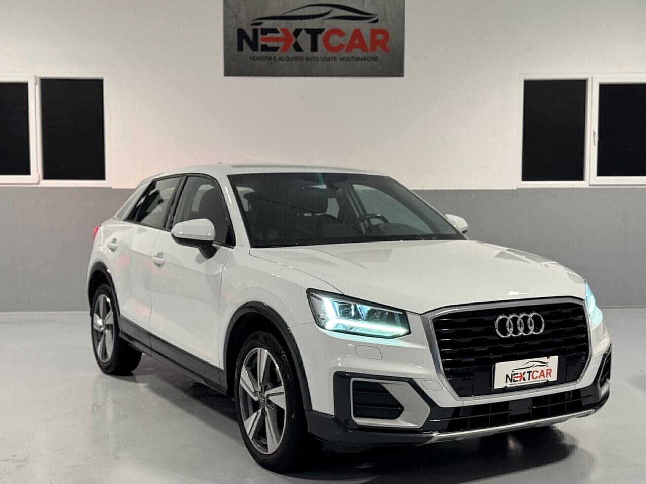 Audi Q2 TDI S tronic NAVI !