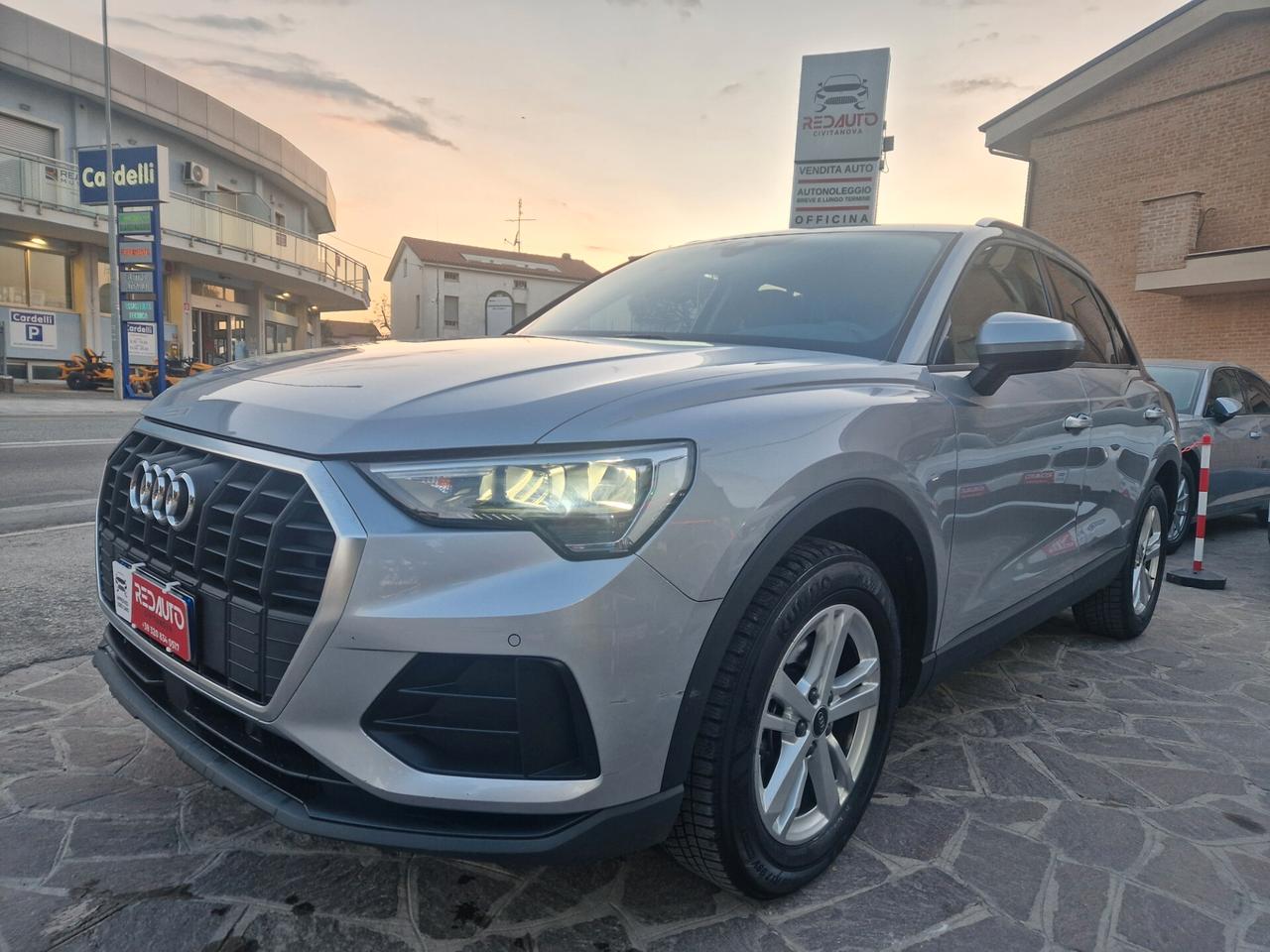 Audi Q3 35 TDI S tronic Business