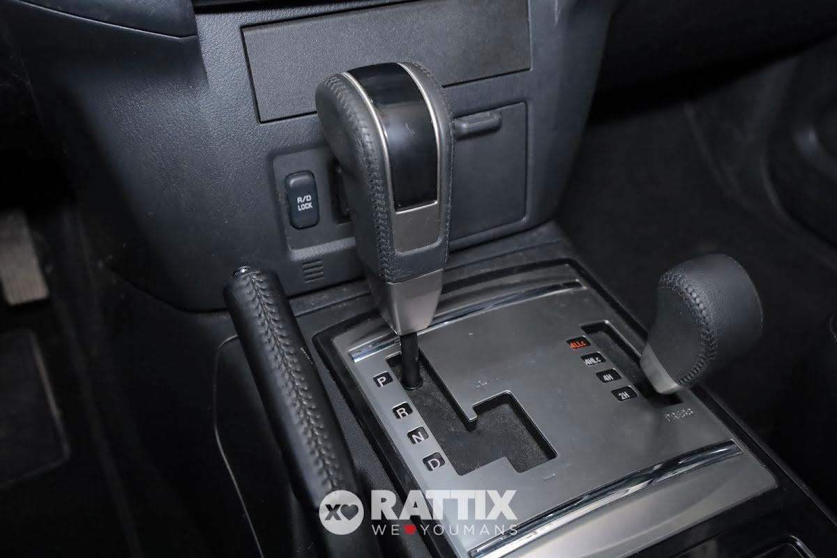 Mitsubishi Pajero 3.2 DI-D Instyle 5p 7p.ti auto + tetto apribile