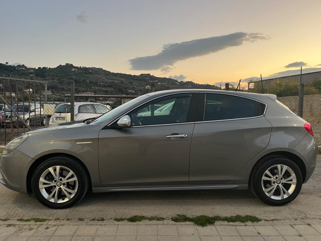 Alfa Romeo Giulietta 2.0JTDm-2 105 CV Exclusive