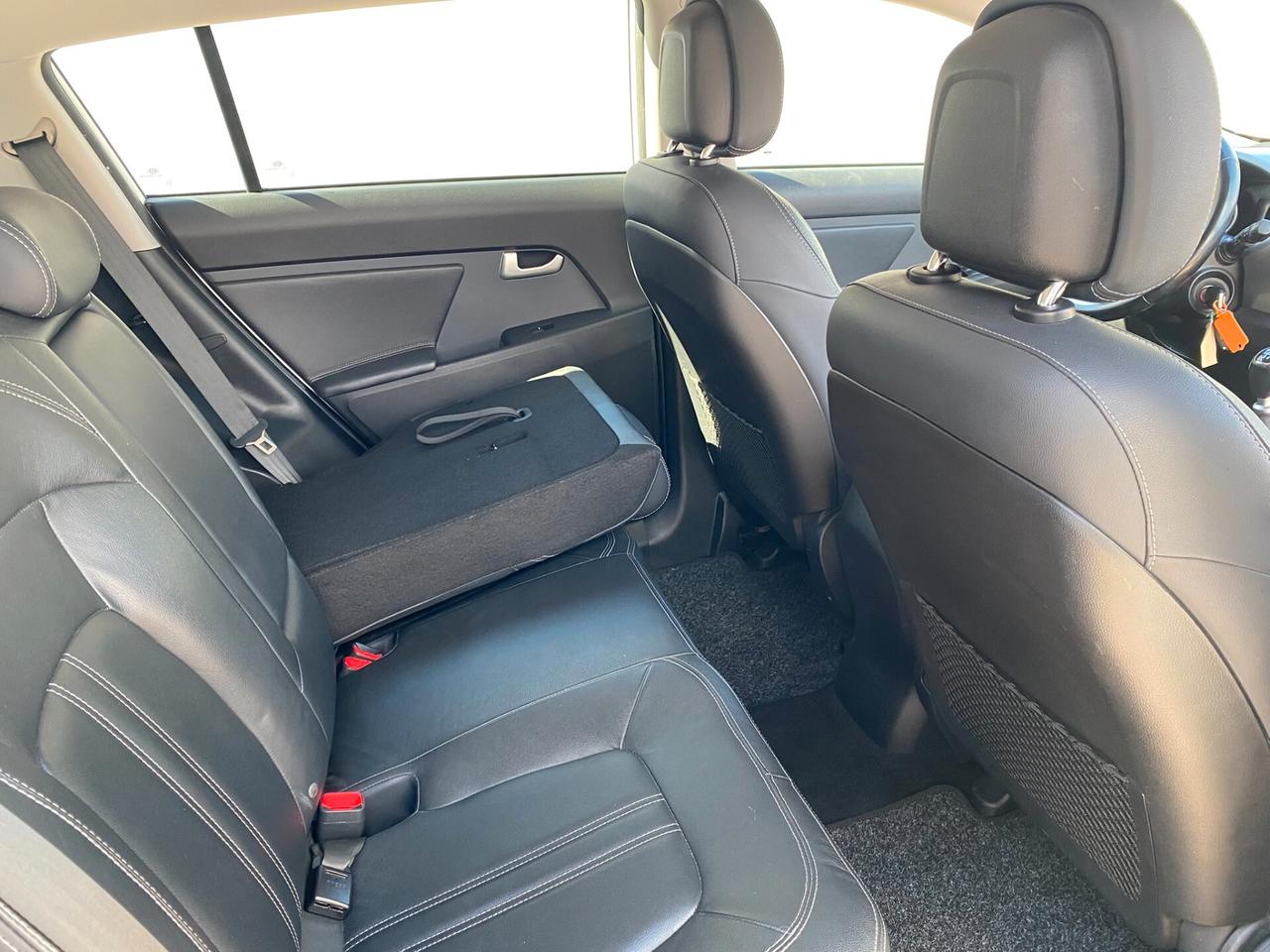 Kia Sportage 1.7 CRDI VGT 2WD Active