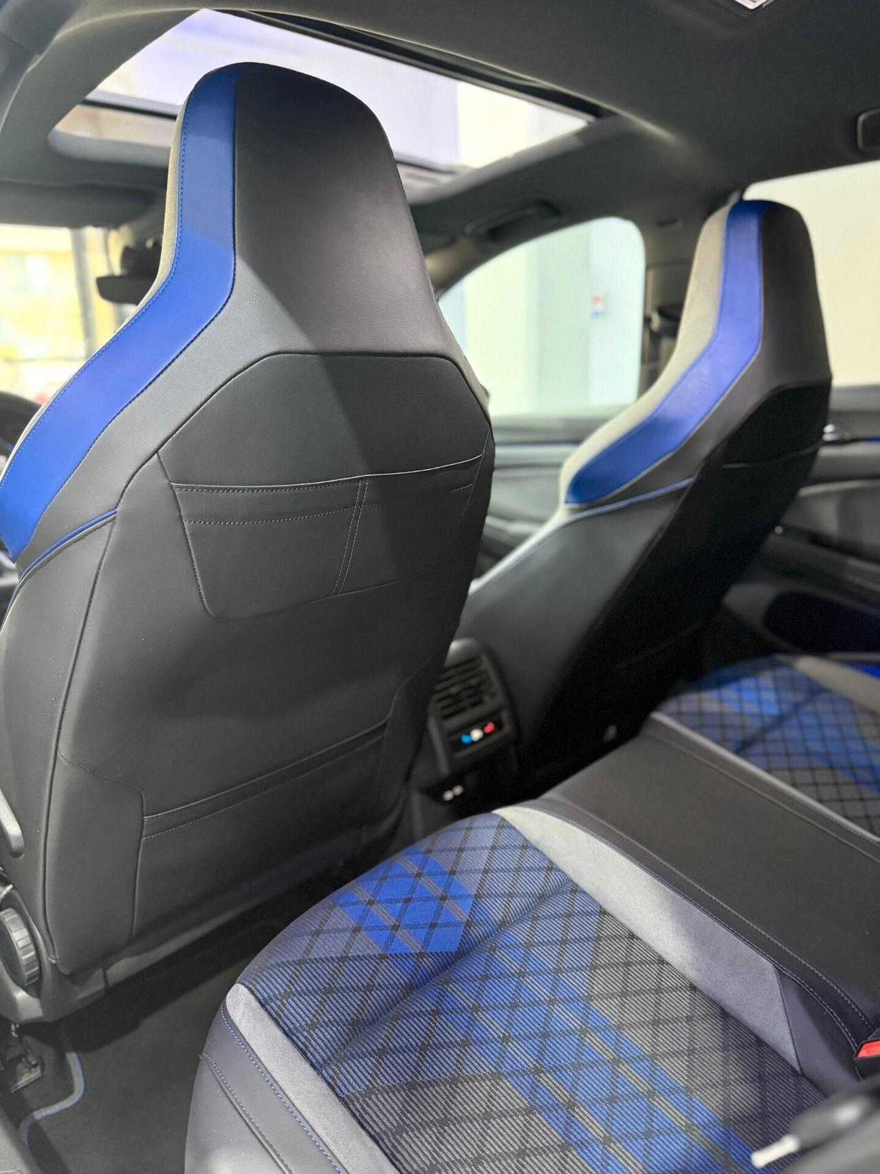 Volkswagen Golf 2.0 TSI R DSG 4Motion