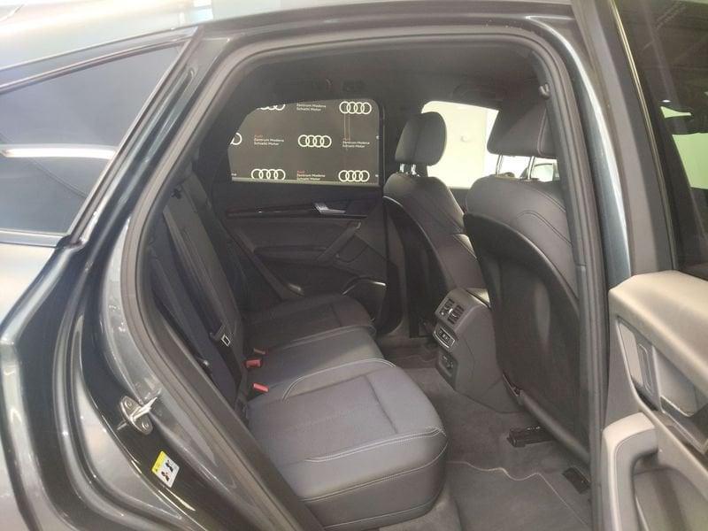 Audi Q5 Q5 Sportback 40 2.0 tdi mhev 12V Identity Black quattro s-tronic