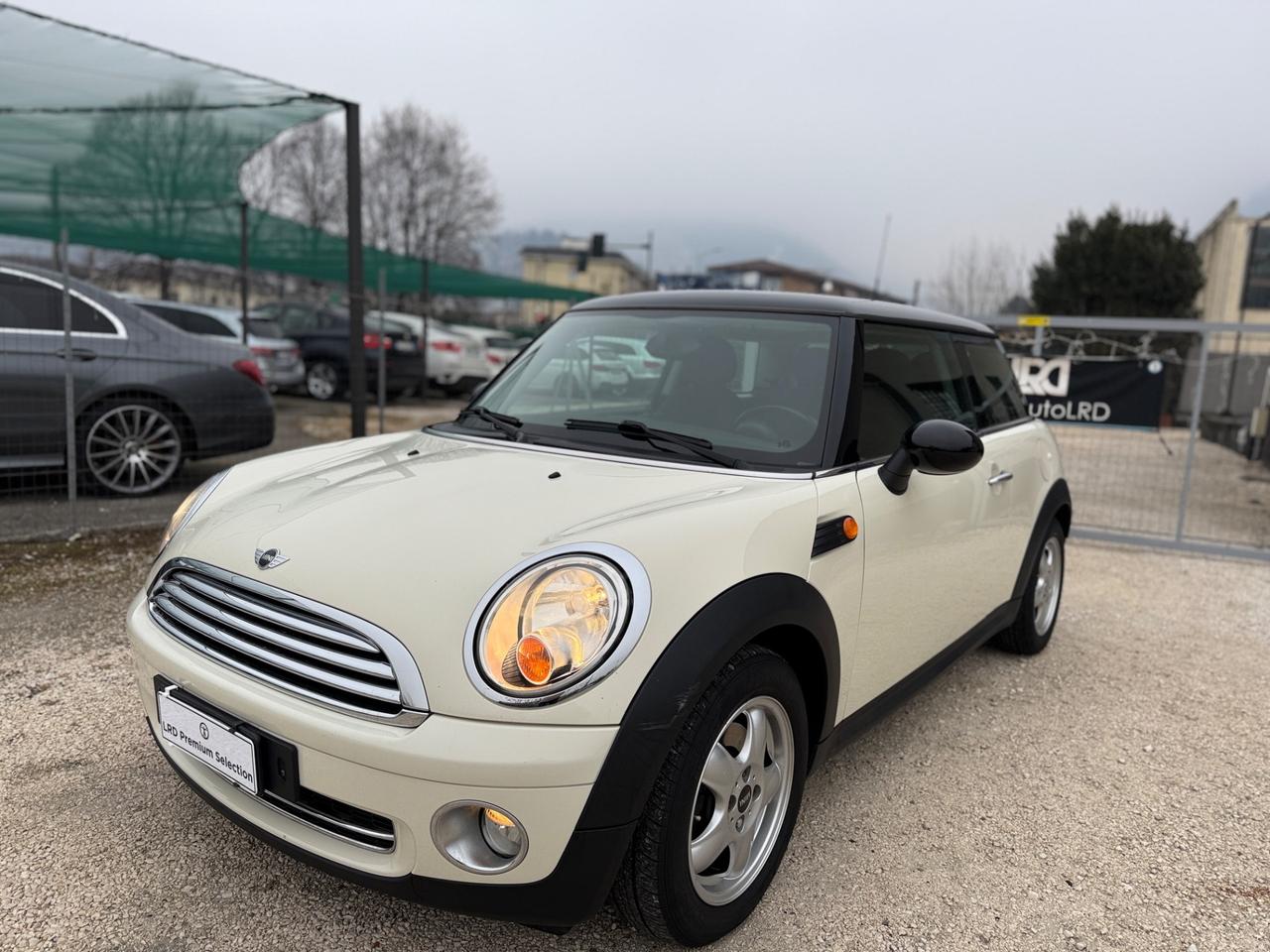 MINI One Mini III R56 2007 Hatchback 1.4
