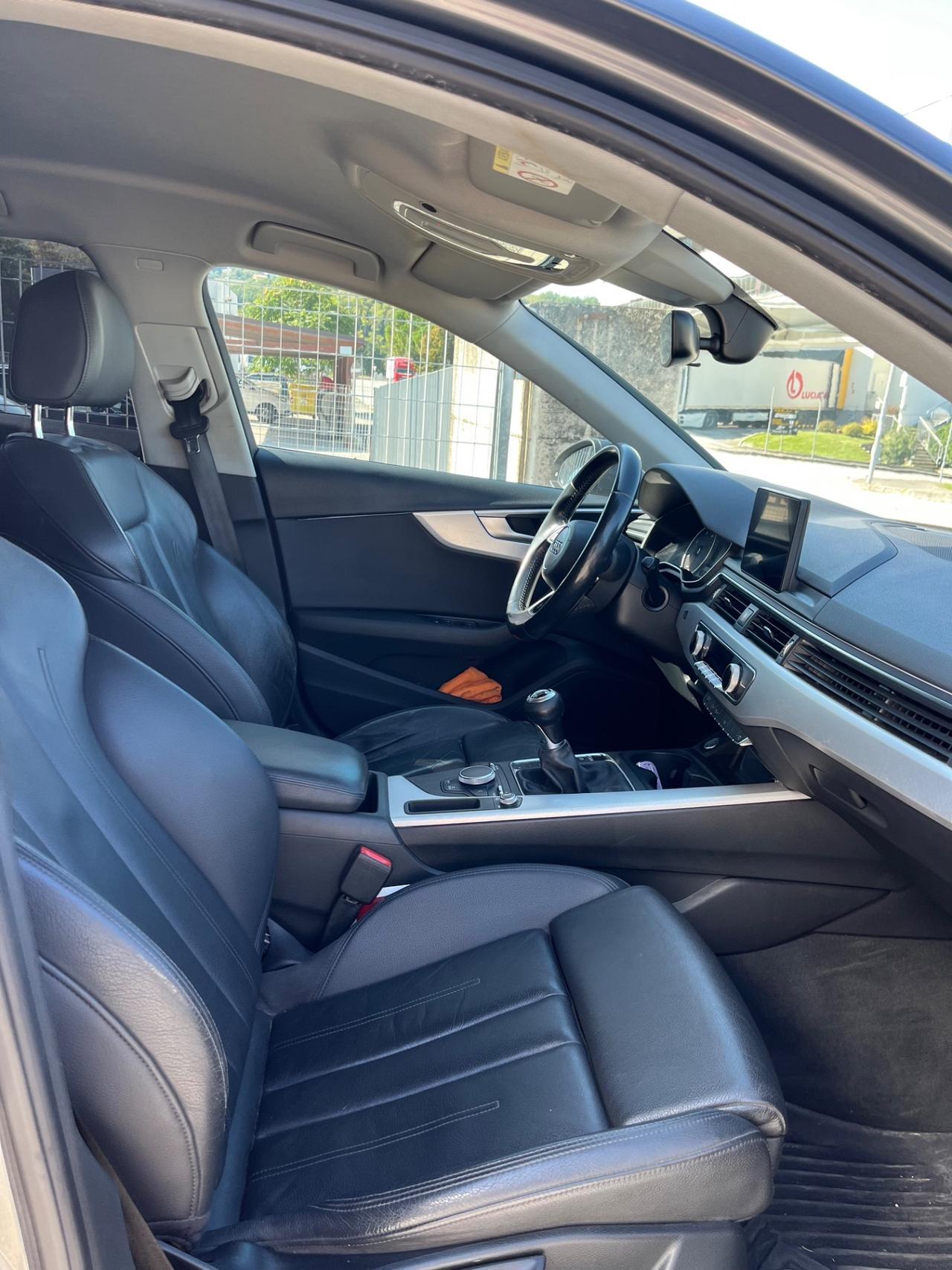 Audi A4 2.0 TDI 150 CV ultra Business Sport