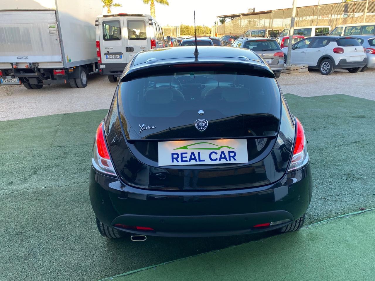 Lancia Ypsilon 1.2 benzina 5 Posti Neopatentati