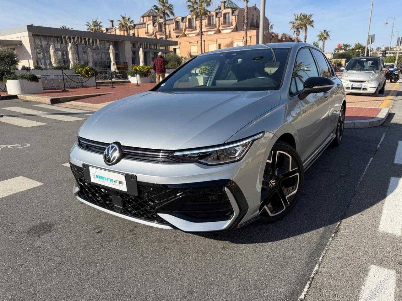 Volkswagen Golf 1.5 eTSI 115 CV DSG R-Line